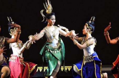 Danse | La Légende du Roi Jayavarman VII et de la Reine Indra Devi